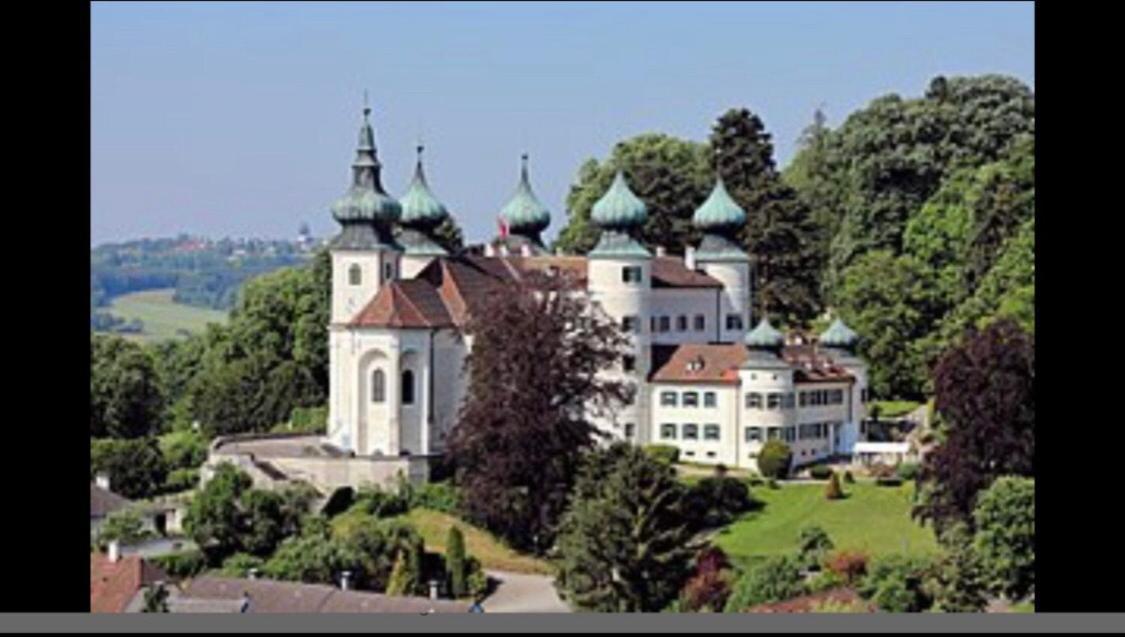 Pension Artstetten Luaran gambar