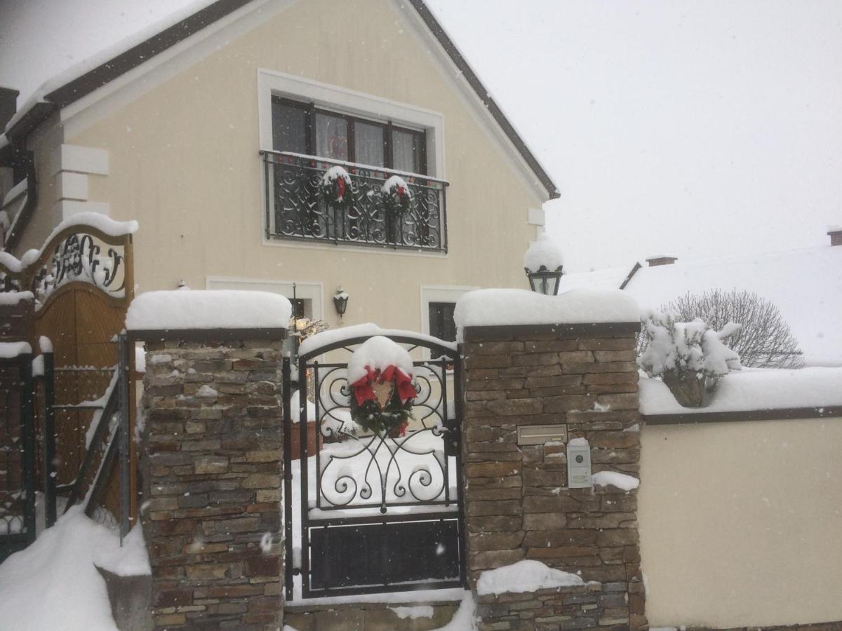Pension Artstetten Luaran gambar